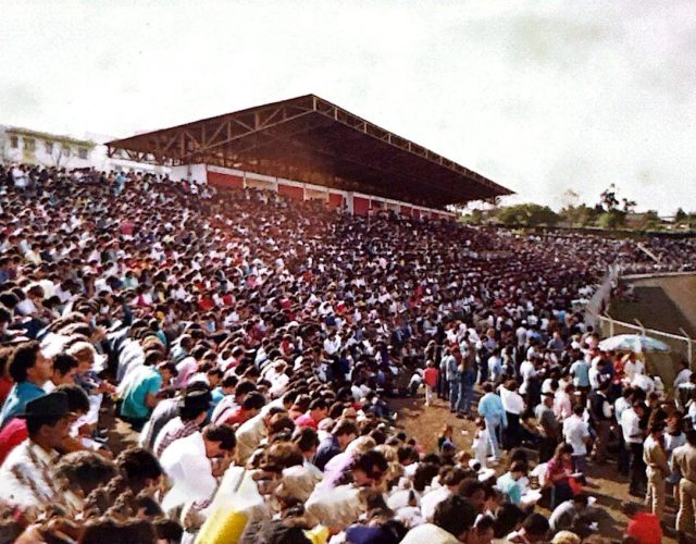 1981 - Jogo do JEC no Ernestão